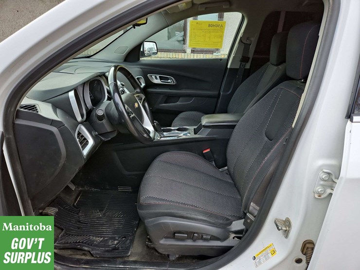 2017-chevrolet-equinox-image-16