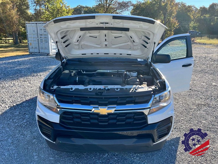 2021-chevrolet-colorado-image-32