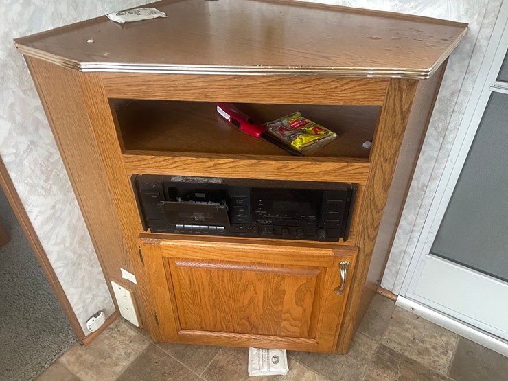 #1276-•-1998-jayco-eagle-304-camper-(has-mn-title)-image-107