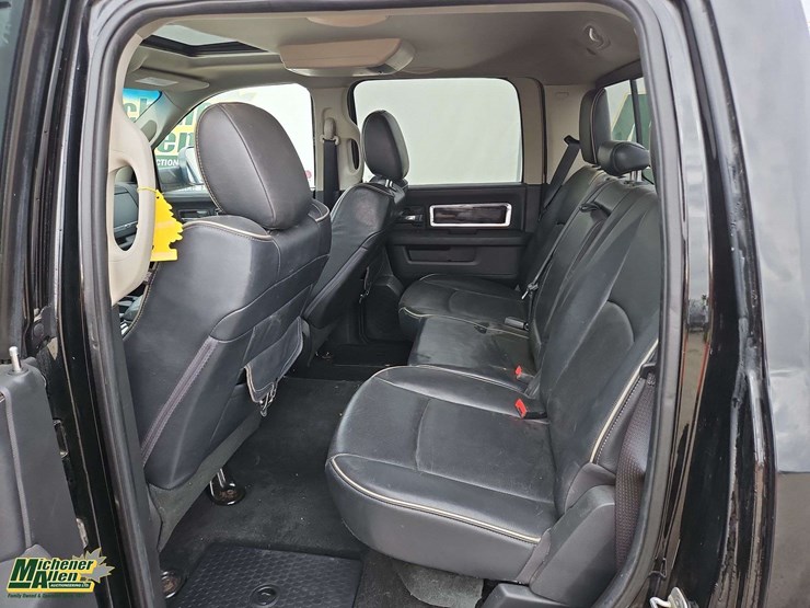 2012-dodge-1500-image-14