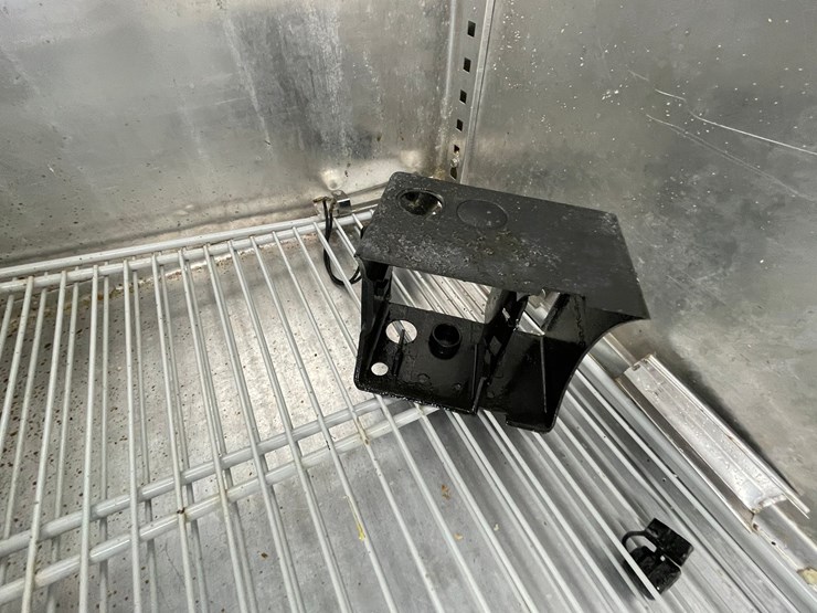 #4671-•-victory-commercial-freezer-image-27