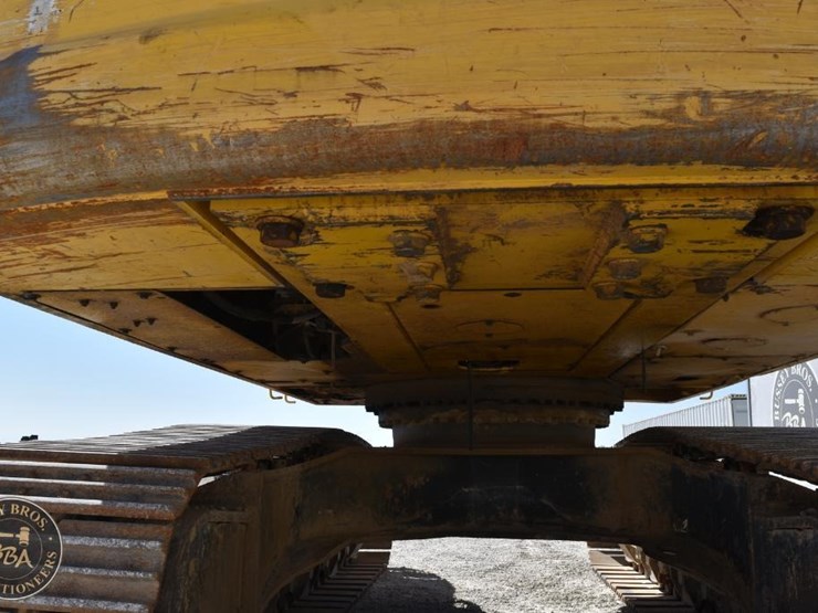 2019-komatsu-pc490-lc-11-image-40