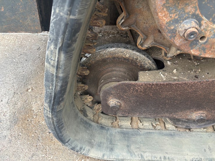 2015-bobcat-t770-image-67