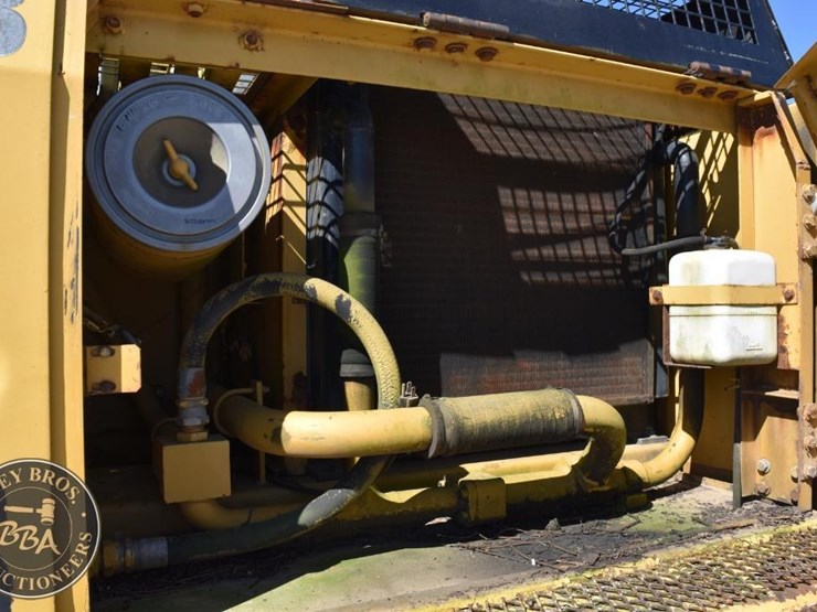 1990-caterpillar-el200b-image-56