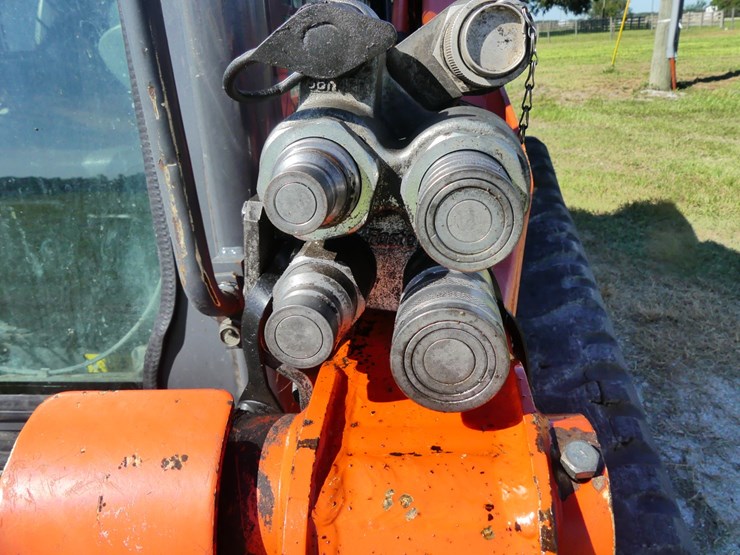 kubota-svl97-2-image-10