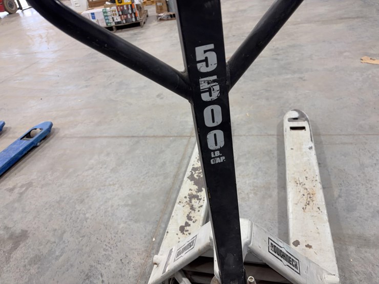 pallet-jack-image-5