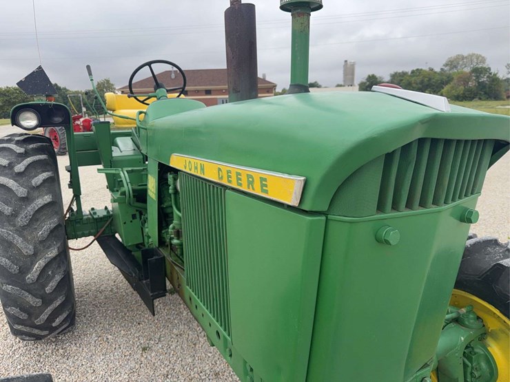 john-deere-3020-image-10