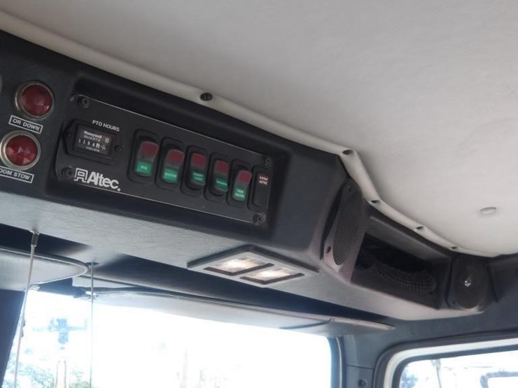 2015-western-star-4800-image-46