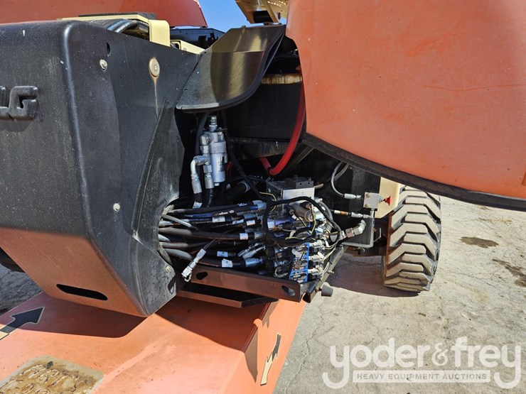 2015-jlg-600aj-image-14