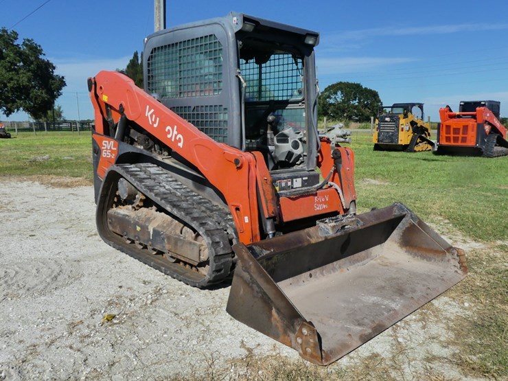 kubota-svl65-2-image-1