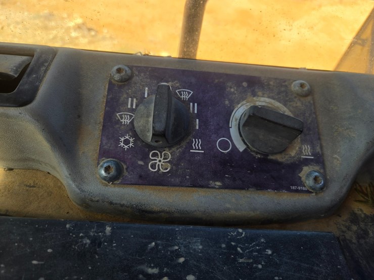 2006-caterpillar-963c-image-50