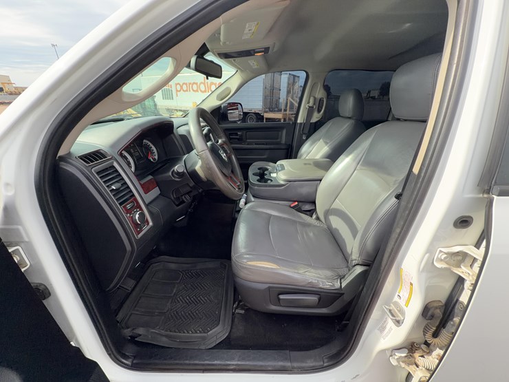 2014-dodge-1500-image-30