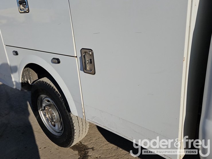 2013-ford-f350-sd-image-40