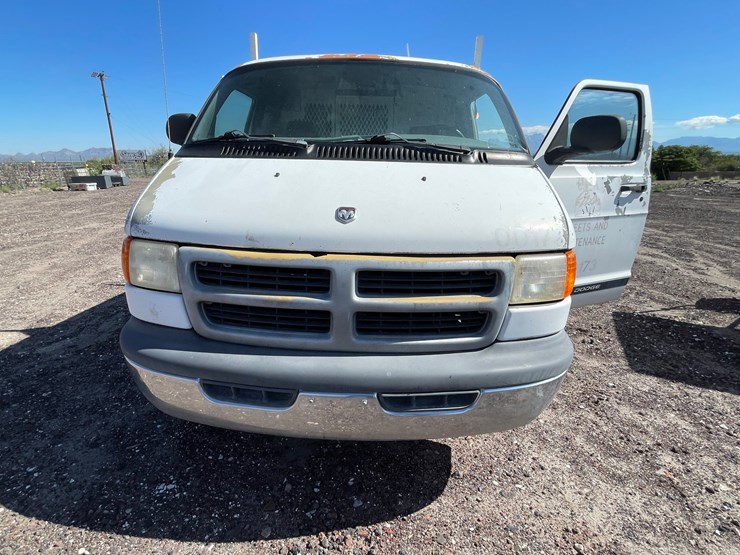 #2753-•-2000-dodge-ram-(title-in-delay)-image-42