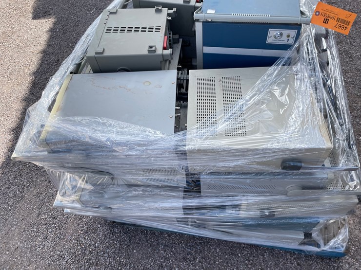 #4667-•-pallet-of-electronic-equipment-image-7