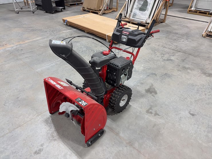 troy-bilt-snow-blower-image-1