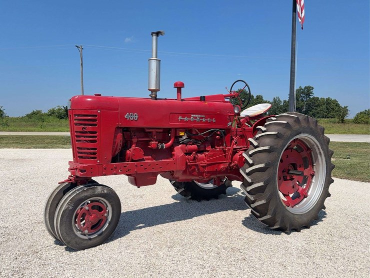 farmall-400-image-1