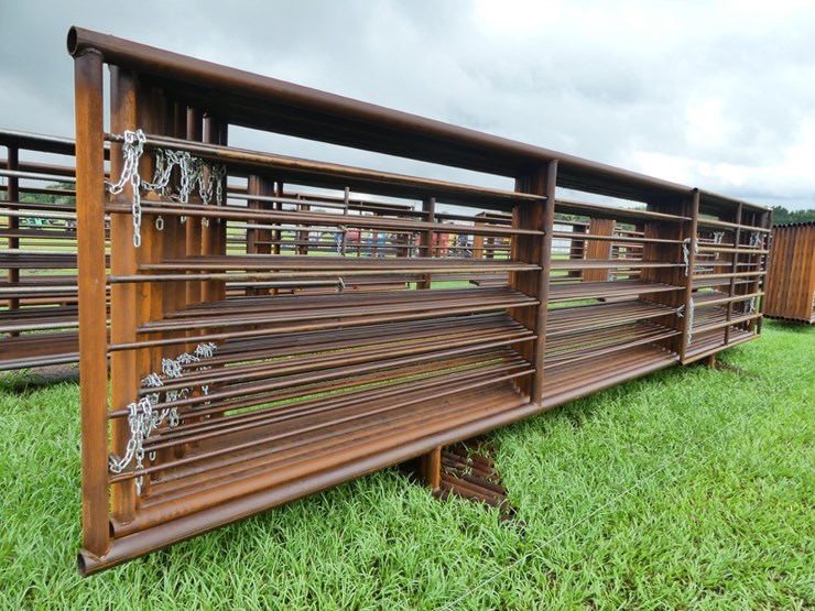 (10)-24'-free-standing-panels-image-2