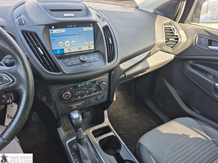 2017-ford-escape-image-12
