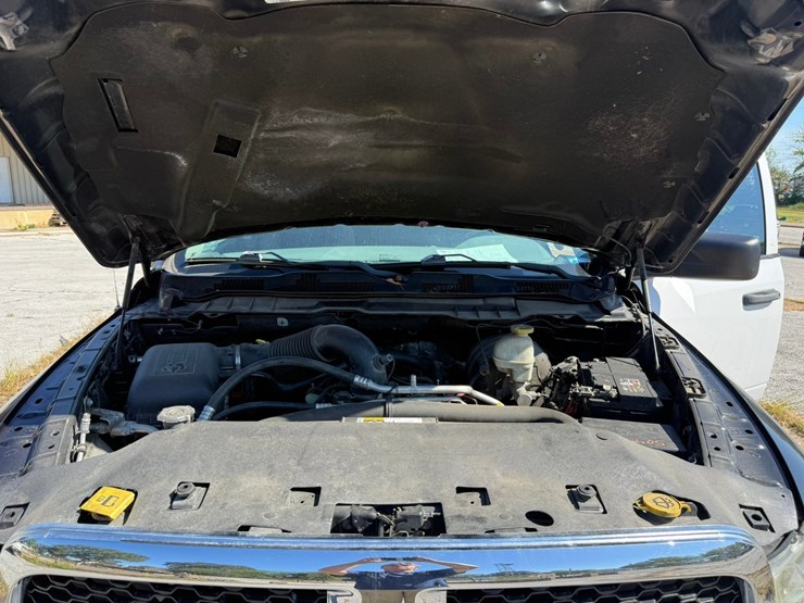 2017-dodge-1500-image-32