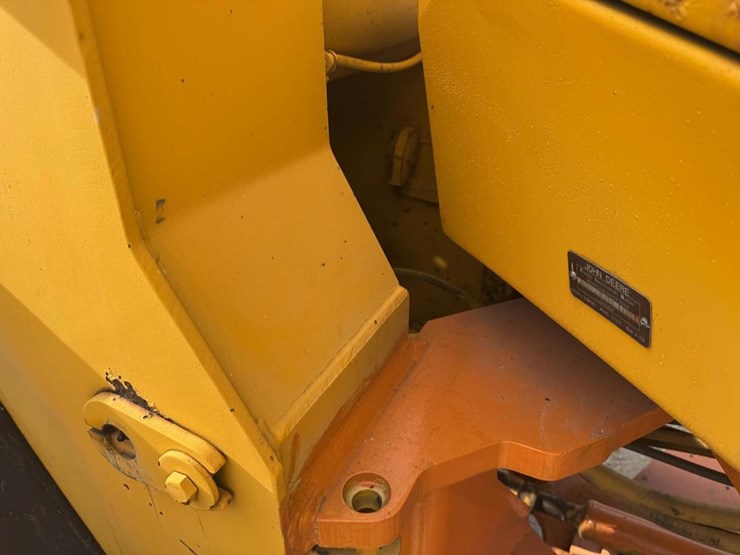 deere-544e-image-16