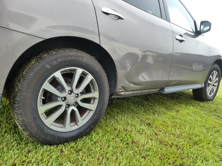 2014-nissan-pathfinder-image-6