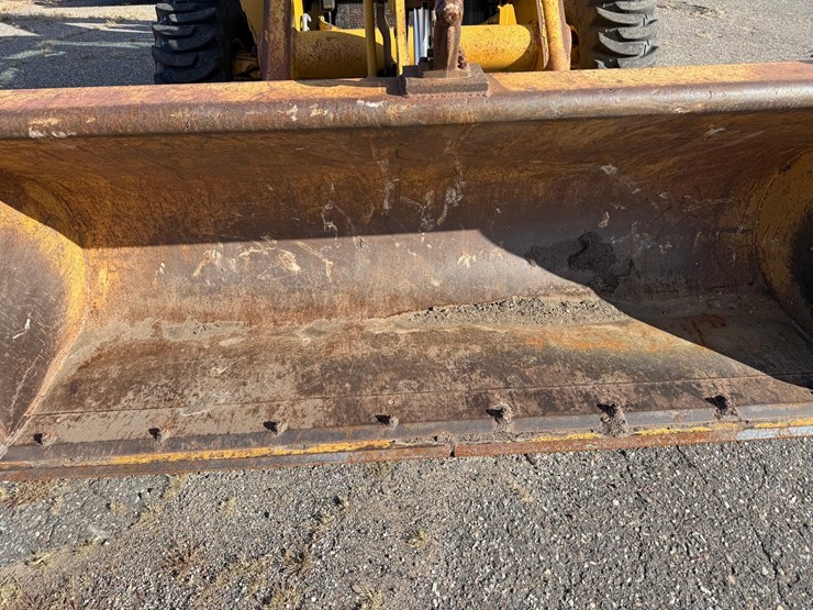 caterpillar-420e-image-10
