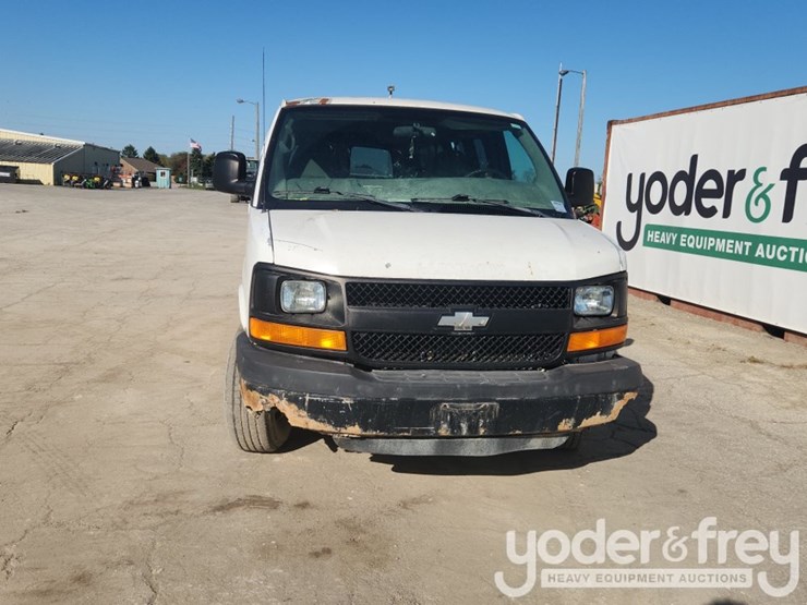 2005-chevrolet-3500-image-9