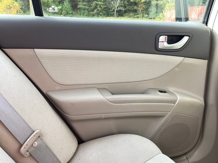 #203-•-2008-hyundai-sonata-(has-wi-title)-image-100