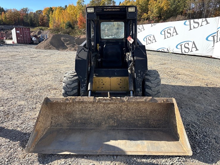 new-holland-lx885-image-8