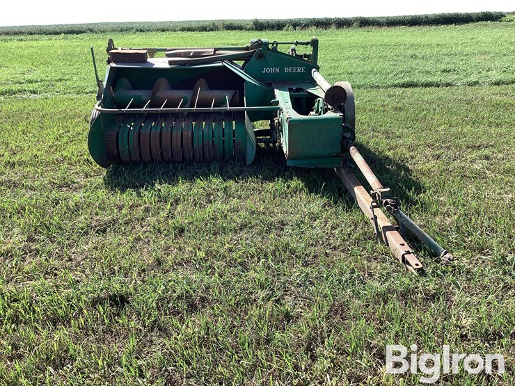 john-deere-14t-image-2