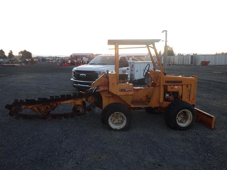 ditch-witch-r30-image-6