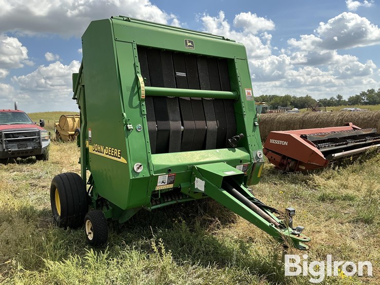2001-john-deere-567-image-3