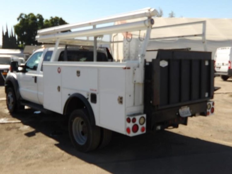 2011-ford-f550-image-4