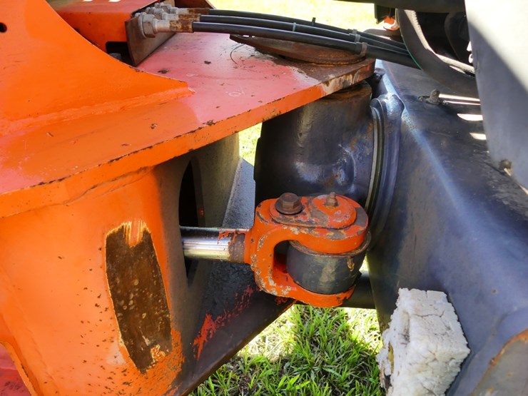 kubota-r520s-image-12