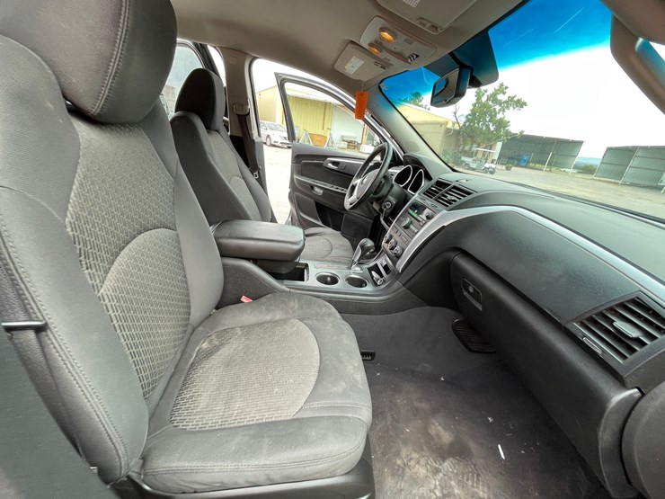 #2768-•-2001-toyota-camry-(title-in-delay)-image-206