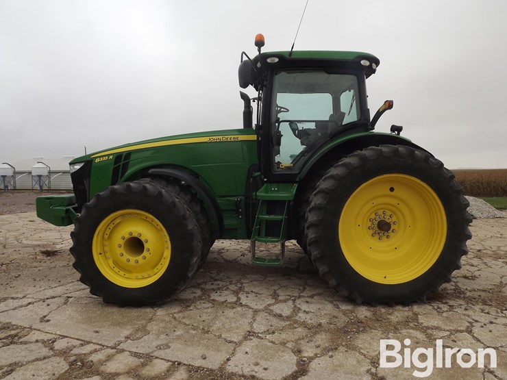 2012-john-deere-8335r-image-8