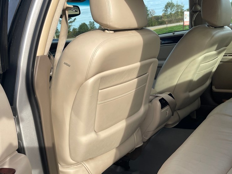 #201-•-2005-lincoln-town-car-(has-wi-title)-image-104