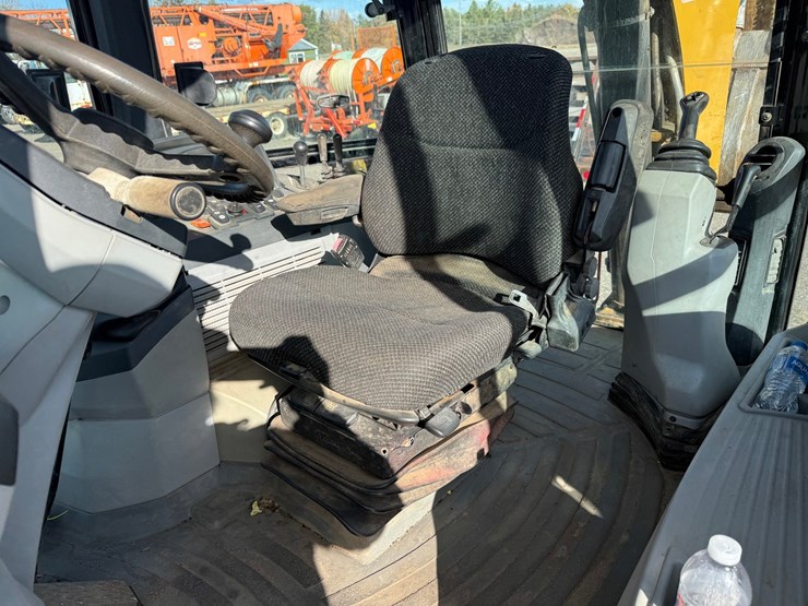 caterpillar-420e-image-79