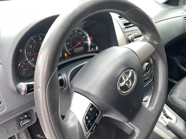 #2765-•-2011-toyota-corolla-(title-in-delay)-image-45