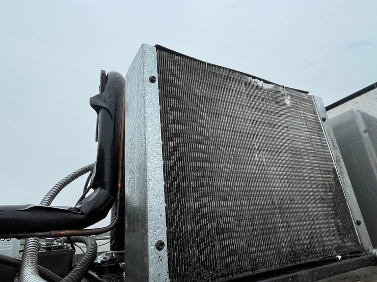 #4674-•-hobart-commercial-freezer-and-fridge-image-13