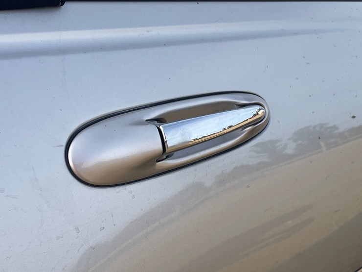 #201-•-2005-lincoln-town-car-(has-wi-title)-image-22