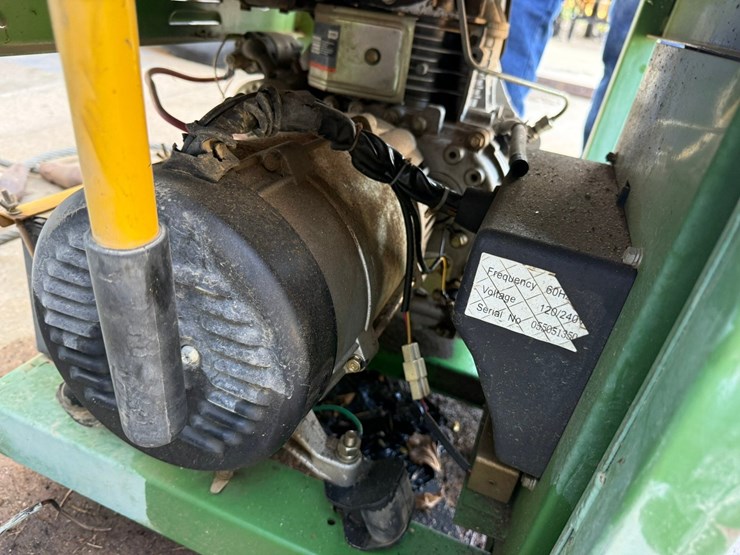 #46818-•-titan-industrial-5500-diesel-generator-055051350-inv#46818-image-12