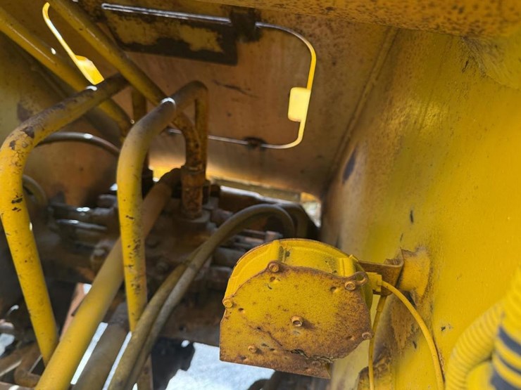 deere-544e-image-34