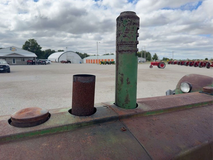 1954-john-deere-60-image-15