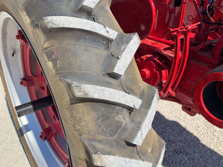 farmall-super-h-image-18