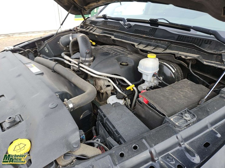 2012-dodge-1500-image-28