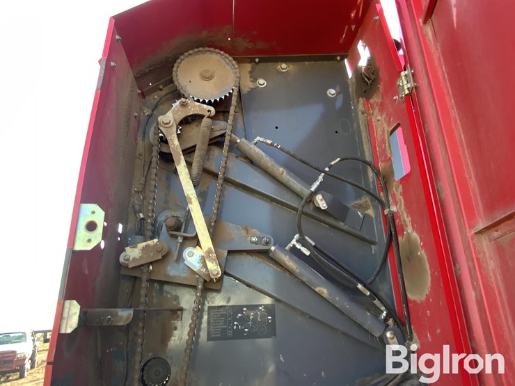 2021-massey-ferguson-2956a-image-16