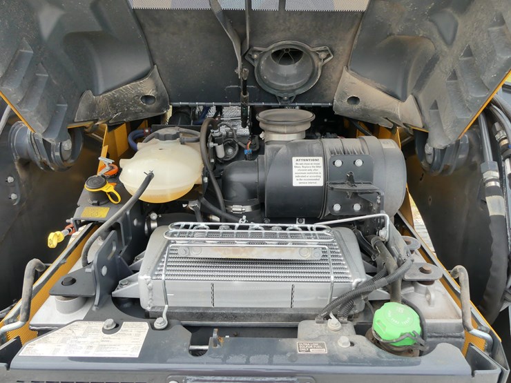 deere-335p-image-11