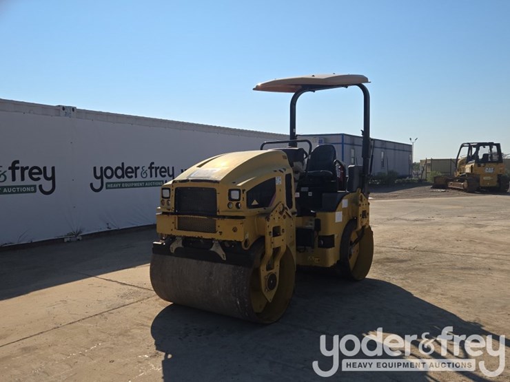 2018-caterpillar-cb34b-image-1